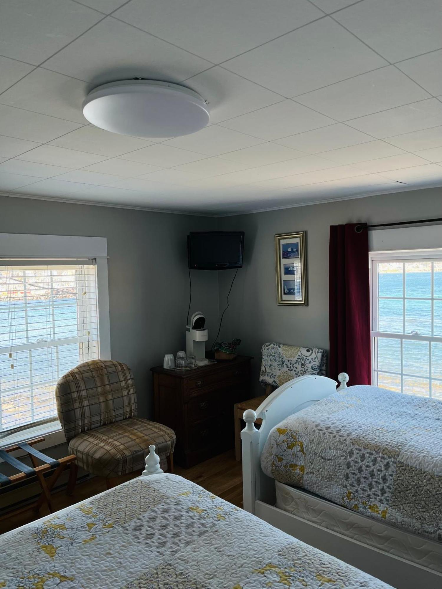 Toulinguet Inn - Suites Twillingate Esterno foto